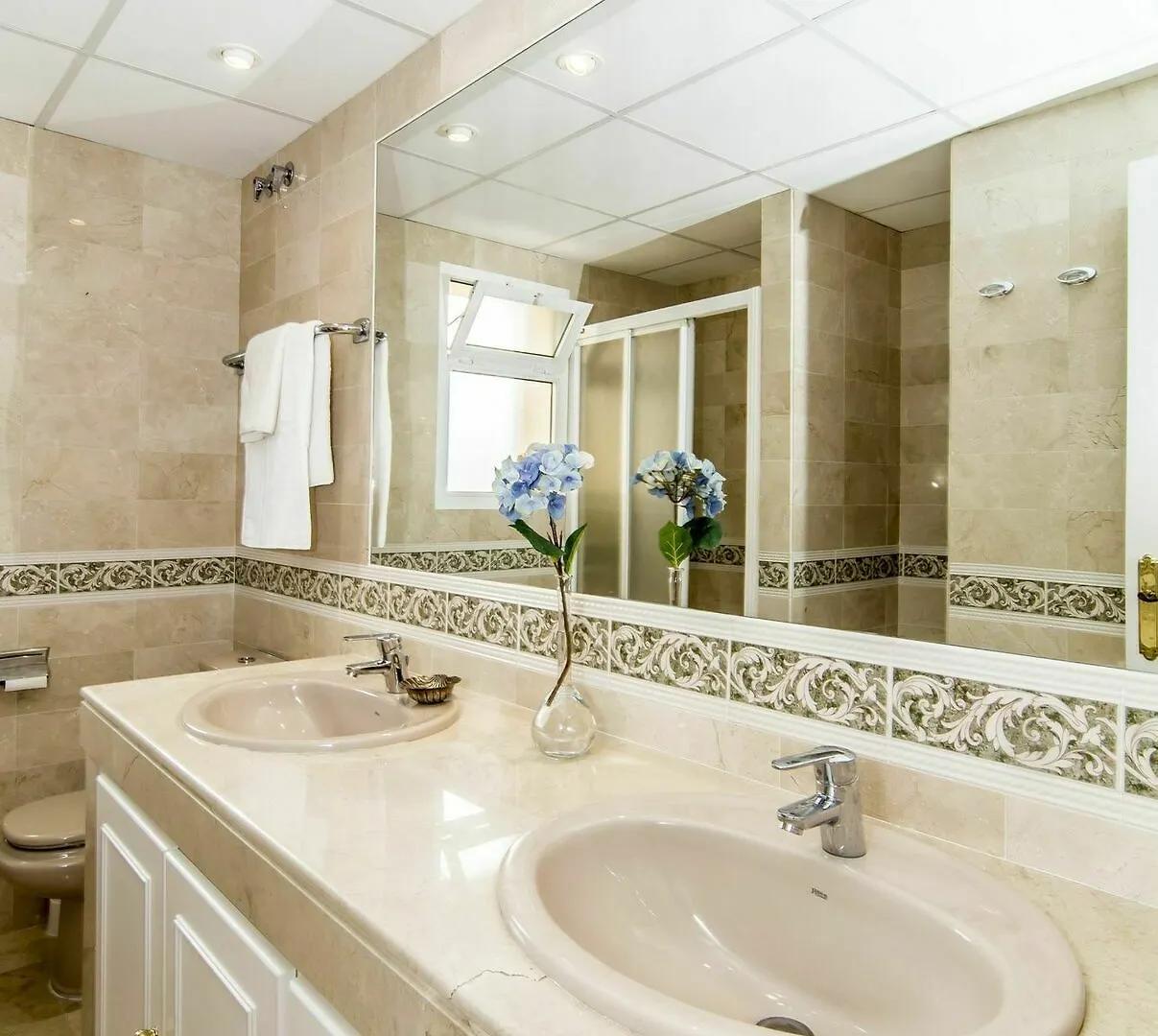 Apartment Las Brisas Pueblo - Roomsevice Marbella
