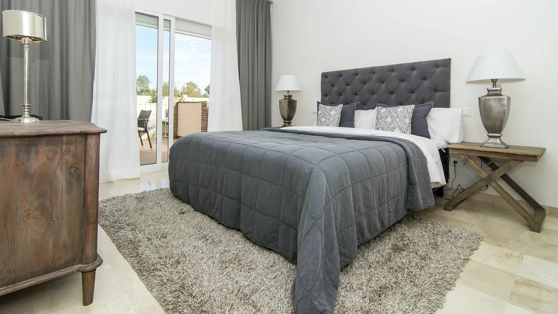 Apartment Las Brisas Pueblo - Roomsevice Marbella
